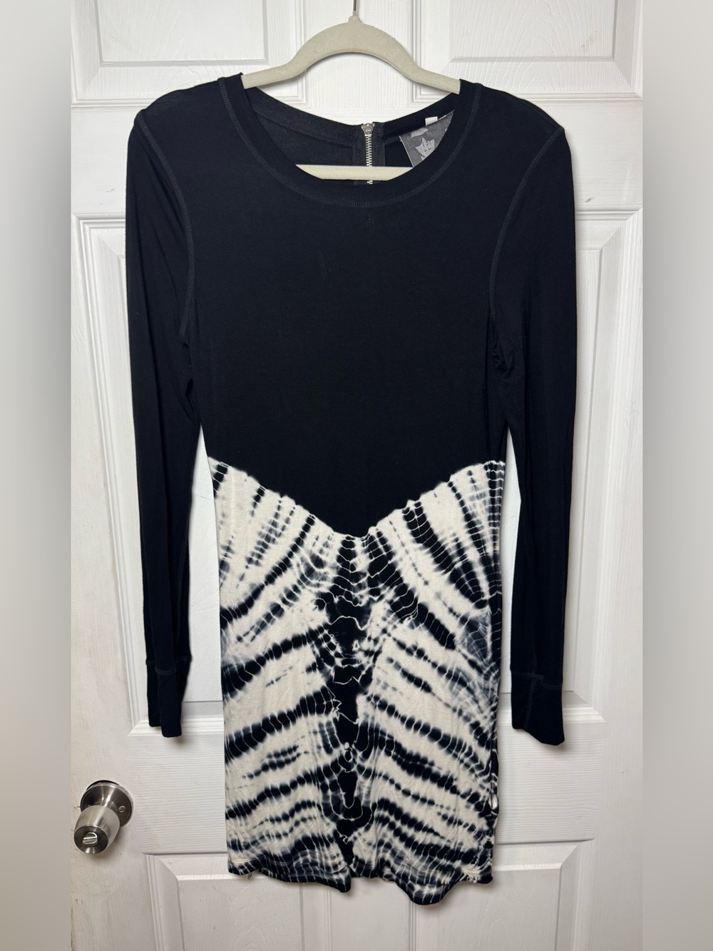 Young Fabulous & Broke Black White Tie Dye Skeleton Mini Dress Women’s Medium